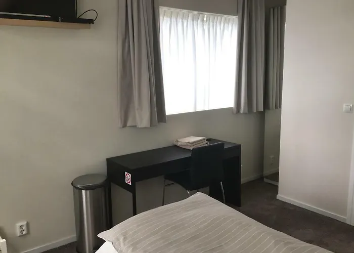 Buitenzicht 招待所